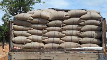 ಶಿವಮೊಗ್ಗ: ಅಕ್ರಮವಾಗಿ ಸಂಗ್ರಹಿಸಿದ್ದ 168 ಕ್ವಿಂಟಾಲ್ ಪಡಿತರ ಅಕ್ಕಿ ವಶ