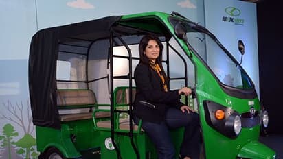 ಕೈನೆಟಿಕ್ ಸಫರ್ ಎಲೆಕ್ಟ್ರಿಕ್  ರಿಕ್ಷಾ ಬಿಡುಗಡೆ!