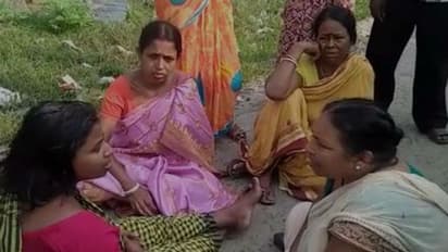 টিভি দেখতে ব্যস্ত চিকিৎসক, সরকারি হাসপাতালে বেঘোরে প্রাণ গেল রোগীর