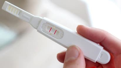 വയറുവേദനയുമായി എത്തിയ യുവാവിനോട് ഗര്ഭപരിശോധന നടത്താന് ആവശ്യപ്പെട്ട് ഡോക്ടര്