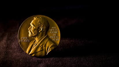 నోబెల్ అందుకున్న భార్యాభర్తలు వీరే