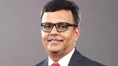 ఇన్ఫోసిస్ కి షాక్... డిప్యుటీ సీఎఫ్ వో జయేశ్ రాజీనామా