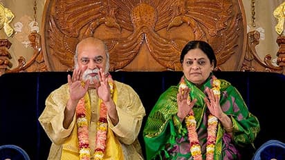 కల్కీ ఆశ్రమంపై ఐటీ దాడులు: తవ్వేకొద్దీ బయటపడుతున్న కరెన్సీ, బంగారం