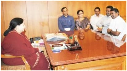 கை கட்டி.. வாய்பொத்தி ... ஜெயலலிதாவிடம் மண்டியிட்ட சீமானின் மானம்... ஈழத்தின் பேரைச் சொல்லி அடமானம்..!