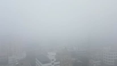 കൊച്ചി നഗരത്തില് ദൃശ്യമായത് പുകമഞ്ഞല്ല; അത് 'റേഡിയേഷണല് ഫോഗ്'