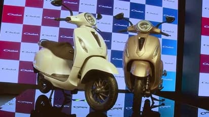 নতুন রূপে আবার বাজারে ফিরছে বাজাজ চেতক