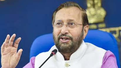 पर्यावरण मंत्री ने पेड़ों की कटाई पर किया बचाव, कहा- पेड़ काटने के बाद लगाते हैं पहले से ज्यादा पौधे