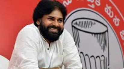 పవన్ కల్యాణ్ పొలిటికల్ జర్నీ: మైనస్ పాయింట్లు ఇవీ...