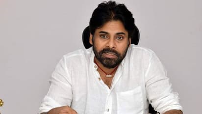 వైసీపీ అనాలోచిత నిర్ణయాల వల్లే విద్యుత్ సంక్షోభం.. ఫోన్ వెలుగులో ప్రసవాలు చేస్తున్న దుస్థితి: జనసేన చీఫ్ పవన్