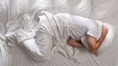 രാത്രി ഒന്പത് മണിക്കൂറില് കൂടുതല് ഉറങ്ങുന്നവരാണോ? ശ്രദ്ധിക്കുക...