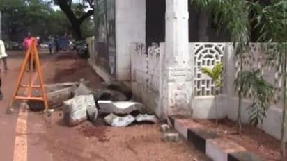 മഹാബലിപുരത്ത് 700 വർഷം പഴക്കമുള്ള ക്ഷേത്ര മണ്ഡപം തകർന്നുവീണു