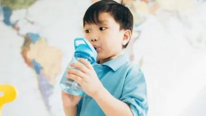 ಮಕ್ಕಳು ನೀರು ಕುಡಿಯದೇ ಬಾಟಲ್ ವಾಪಸ್ ತರ್ತಾರ..? ಈ ಶಾಲೆಯಲ್ಲಿದೆ ಹೊಸ ಐಡಿಯಾ..!