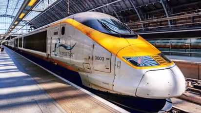 അഞ്ച് വർഷം കൊണ്ട് പൂർത്തിയാക്കുക ലക്ഷ്യം; കേരളത്തിന്റെ അതിവേഗ റെയിൽപാത പദ്ധതി റിപ്പോർട്ടിന് അംഗീകാരം