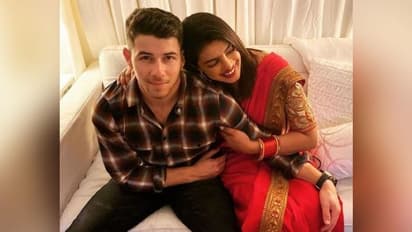 করবা চৌথের উদযাপনে মাতলেন নিক-প্রিয়াঙ্কা, সুদূর সান দিয়েগো থেকে