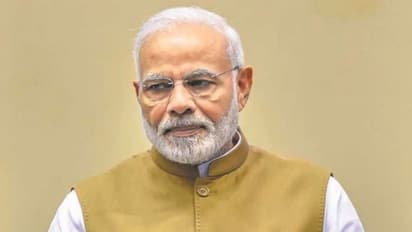 என்ன நடக்கிறது..? எடப்பாடிக்கு போன் செய்த பிரதமர் மோடி.!  முழு நம்பிக்கையோடு  ட்விட்டர் பதிவு..!