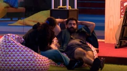 ಮನೆಯೊಳಗಿರುವ ಇವರನ್ನ ಕೊಲೆ ಮಾಡ್ತಾರಂತೆ.. ಶುರುವಾಯ್ತು ಲವ್‌ಸ್ಟೋರಿ..!