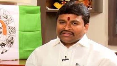 ప్రజారాజ్యంలో అసలైన కోవర్ట్ పవన్ కల్యాణే.. పీఆర్పీకి పవర్ రాలేదని అన్నయ్యనే పట్టించుకోలేదు : వెల్లంపల్లి 