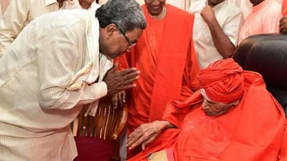 'ಸಾವರ್ಕರ್ಗೆ ಆಮೇಲೆ ಕೊಡುವಿರಂತೆ, ಮೊದಲು ಸಿದ್ದಗಂಗಾ ಶ್ರೀಗೆ ಭಾರತರತ್ನ ನೀಡಿ'