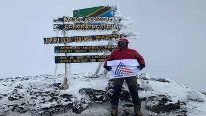 ভালবাসার টানেই কিলিমানজারোর শিখরে বেঙ্গালুরুর তরুণ উদ্যোগপতি
