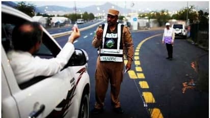 സൗദിയില് വാഹനങ്ങളില് വിദേശ നമ്പര് പ്ലേറ്റ് ഘടിപ്പിച്ചാല് 'പണികിട്ടും'