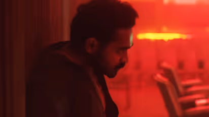 ഇതാണ് 'സ്റ്റാലിന് ജോണ്'; ആസിഫ് അലിയുടെ 'അണ്ടര് വേള്ഡ്' ട്രെയ്ലര്