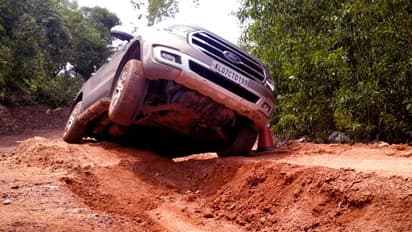 പുത്തന്‍ എൻ‌ഡവറുമായി ഫോർഡ്