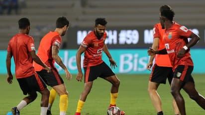 തുടര്ജയം തേടി ബ്ലാസ്റ്റേഴ്സ് ഇന്ന് മുംബൈക്കെതിരെ; മഞ്ഞപ്പടയുടെ ഒന്നാം നമ്പര് ഗോള്കീപ്പര് ആരെന്ന് വ്യക്തമാക്കി ഷാട്ടോരി