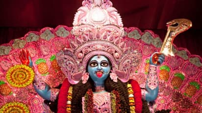 জেনে নিন এই বছরের শ্রীশ্রীশ্যামা পুজোর নির্ঘন্ট