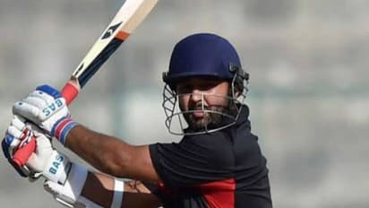 படுகேவலமா சொதப்பிய தவான்.. அடித்து நொறுக்கிய பார்த்திவ் படேல்.. அரையிறுதியில் குஜராத்