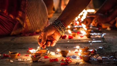 ಪಟಾಕಿ ಬಿಟ್ಟಾಕಿ..! ಆಚರಿಸಿ ಹಸಿರು ದೀಪಾವಳಿ!