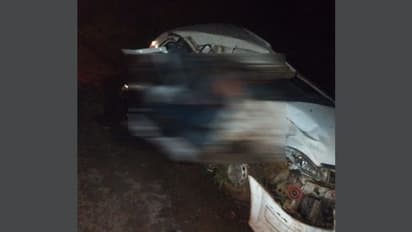 ಬೆಳ್ಳಂಬೆಳಗ್ಗೆ ಭೀಕರ ಅವಘಡ : ಕಾರು ಪಲ್ಟಿಯಾಗಿ ಇಬ್ಬರು ಸಾವು