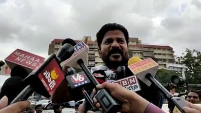 అన్నంత పనే చేశారుగా: ప్రగతిభవన్ ను తాకిన రేవంత్ రెడ్డి, అరెస్ట్