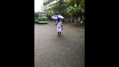 केरल में फिर आसमान से बरस रही है आफत, भारी बारिश के कारण जनजीवन अस्तव्यस्त