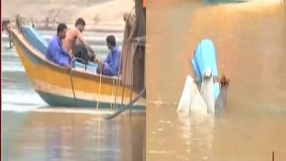 ఆపరేషన్ రాయల్ వశిష్టలో పురోగతి: బోటు పైభాగం వెలికితీత