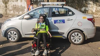 গণতন্ত্রের উৎসবে সহজেই সামিল বিশেষভাবে সক্ষমরা, মুম্বই ভোটে কামাল হুইল চেয়ার ট্যাক্সির