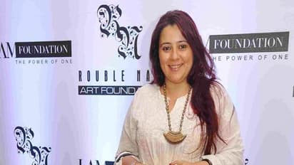 RSS से मुलाकात की खबरों को नेटफ्लिक्स अधिकारी सृष्टि बहल ने नकारा, कहा- यह एक अफवाह