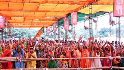 হরিয়ানা-মহারাষ্ট্রে বিজেপির অকাল দীপাবলি, ইঙ্গিত দিচ্ছে বুথ ফেরত সমীক্ষা, কার ঝুলিতে কয়টি আসন