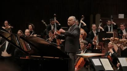 സംഗീതമഴ, പുഷ്പമഴ; സുബിന് മേത്തയുടെ വിടവാങ്ങല് വികാരാര്ദ്രം