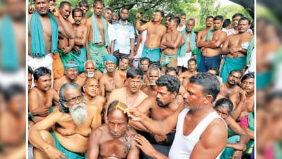 பயிர்க்கடன் தள்ளுபடி கேட்டு அய்யாக்கண்ணு தலைமையில் விவசாயிகள் போராட்டம்..! அரை நிர்வாணத்துடன் அரசுக்கு கோரிக்கை..!