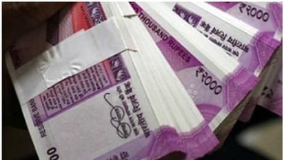 ಪುತ್ರಿಯ ಏಕಾಂತದ ವಿಡಿಯೋ : ಪ್ರಾಧ್ಯಾಪಕನಿಂದ ಲಕ್ಷ ಲಕ್ಷ ಸುಲಿಗೆ