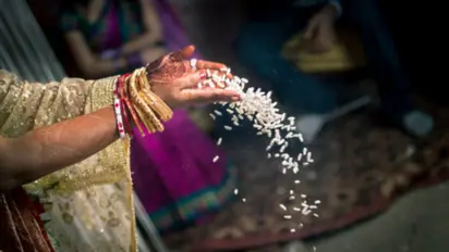 আপনার পছন্দের মানুষটিই কী হবে আপনার জীবনসঙ্গী, কী বলছে জ্যোতিষশাস্ত্র