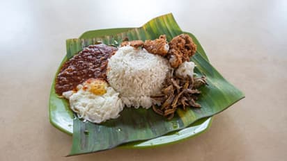 কলাপাতায় খাবার খেয়েছেন কখনও, জেনে নিন এর উপকারিতা