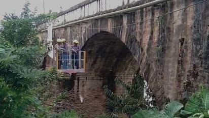 ಚಿಕ್ಕಮಗಳೂರು :  ಸೇತುವೆ ಸಂಚಾರ ನಿಷೇಧಿಸಿ DC ಸೂಚನೆ