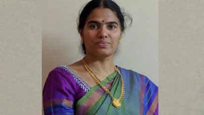 కొండపల్లి నీహారిణి తెలుగు కవిత: ఆకస్మికంగా