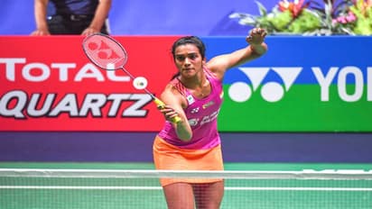 মা-বাবা ভলিবল প্লেয়ার, সিন্ধুর ব্যাডমিন্টনে যাওয়ার পেছনে রয়েছে বিশেষ কারণ, জন্মদিনে জানুন সেই কাহিনি