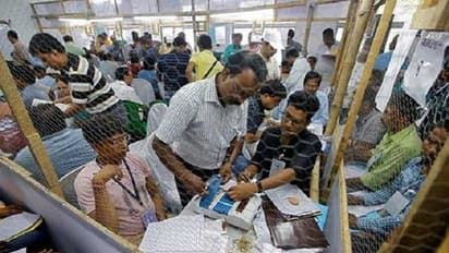 Election Results 2019:పోస్టల్ బ్యాలెట్లో బీజేపీ ముందంజ