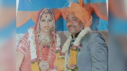 করবা চৌথের দিন স্বামীকে উপহার, অন্য পুরুষের সঙ্গে ছবি পোস্ট করে পালালেন স্ত্রী