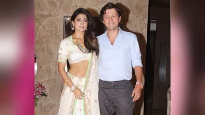 பொது இடத்தில்  லிப்-லாக் கிஸ் அடித்த நடிகை ஸ்ரேயா... அதிர வைக்கும் வீடியோ..!