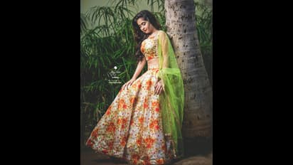 దీప్తి సునైనా ఎంత మారిపోయింది.. మరీ ఇంత హాట్ గానా!