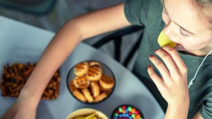 അമിതമായി ഭക്ഷണം കഴിക്കുന്നതില് ആശങ്കയോ? ഇക്കാര്യങ്ങള് ചെയ്തുനോക്കൂ...